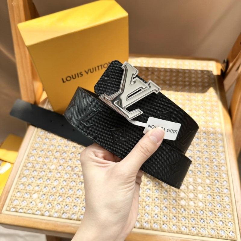 l0vis Vvtt0n belts